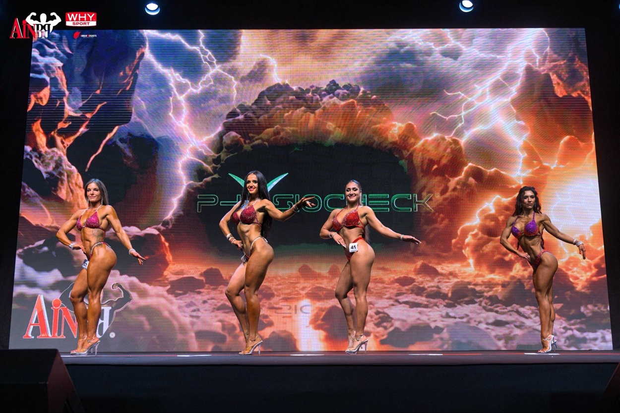 “Змагання A.I.N.B.B завжди має антидопінговий фокус — проводиться ретельний допінг-контроль спортсменок і спортcменів”, — розповіла Альона Ковальчук (на фото друга ліворуч). Фото: A.I.N.B.B