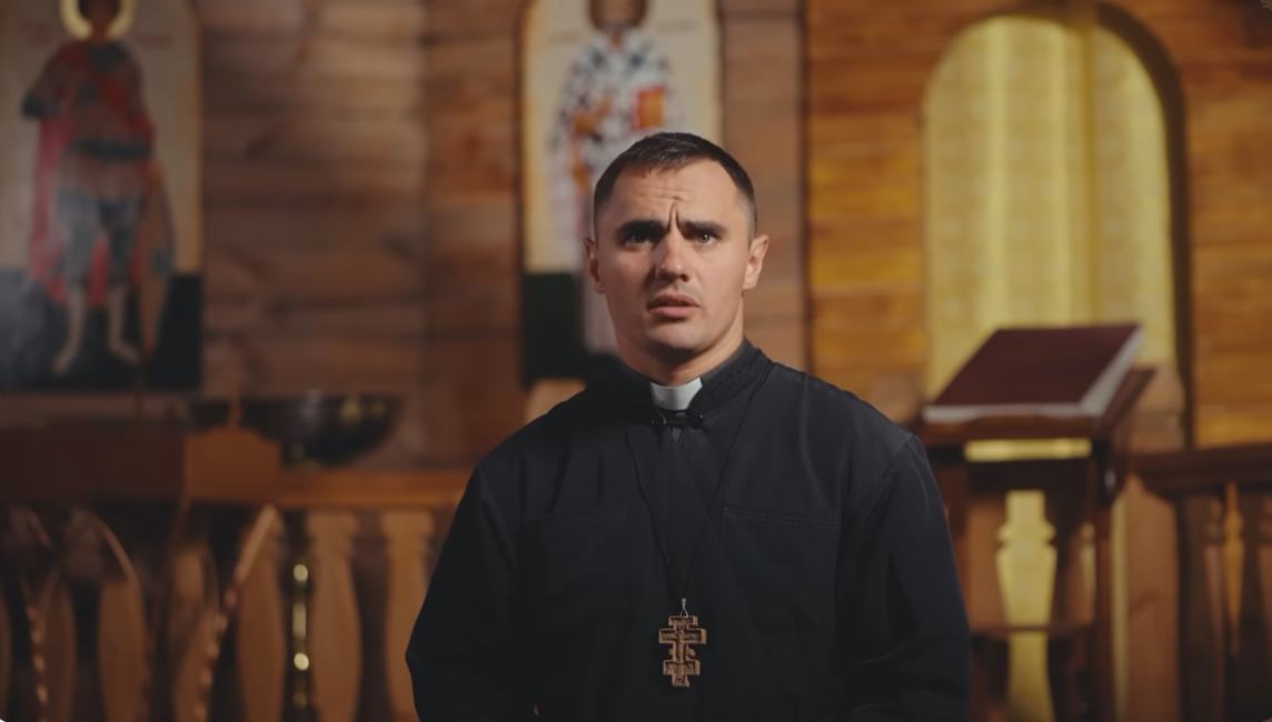 Олександр Богомаз — настоятель Парафії Святого Олександра патріарха Царгородського (Нижні Сірогози) та церкви Різдва Пресвятої Богородиці (Мелітополь) Української греко-католицької церкви. Скриншот відео