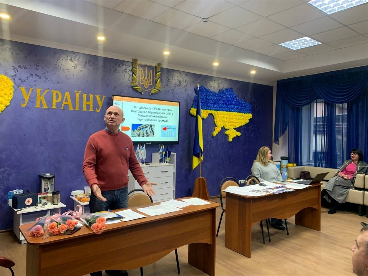 Сергій Василенко проінформував про процедуру оновлення складу рад з питань ВПО. Фото: Рада ВПО у Миколаївській МТГ