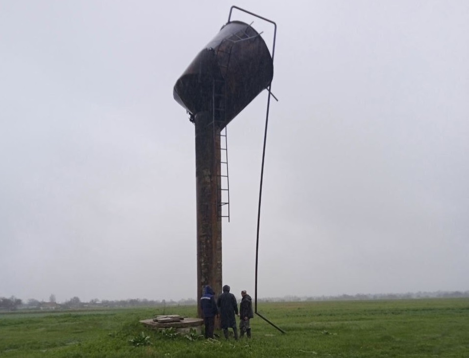 На ТОТ Херсонщини замерзають водонапірні башти, а людей змушують платити за комунальні послуги