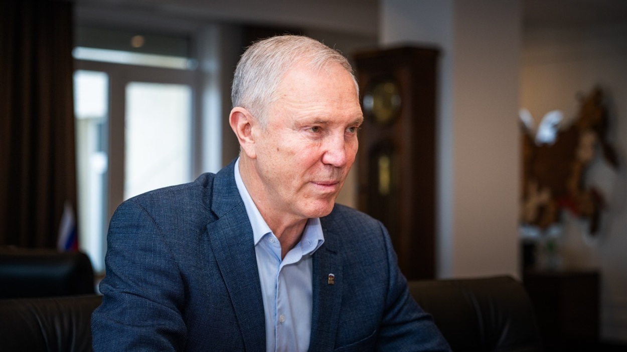 Колаборант — так званий “губернатор” Володимир Сальдо. Фото з окупаційних соцмереж