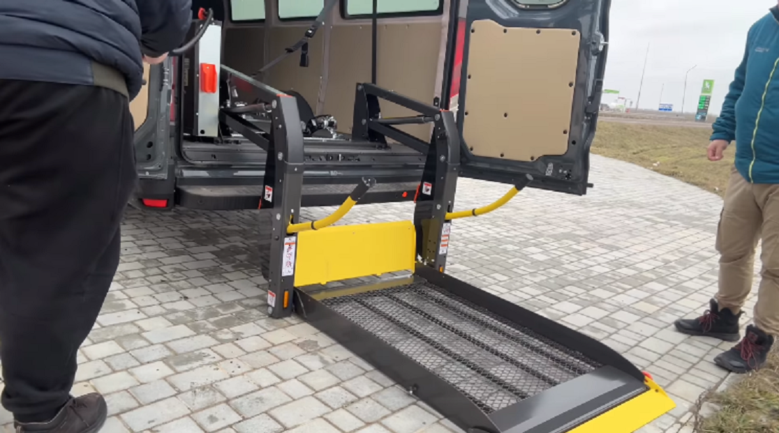 Придбання спеціалізованого авто є кроком громади до безбар’єрності. Скриншот відео