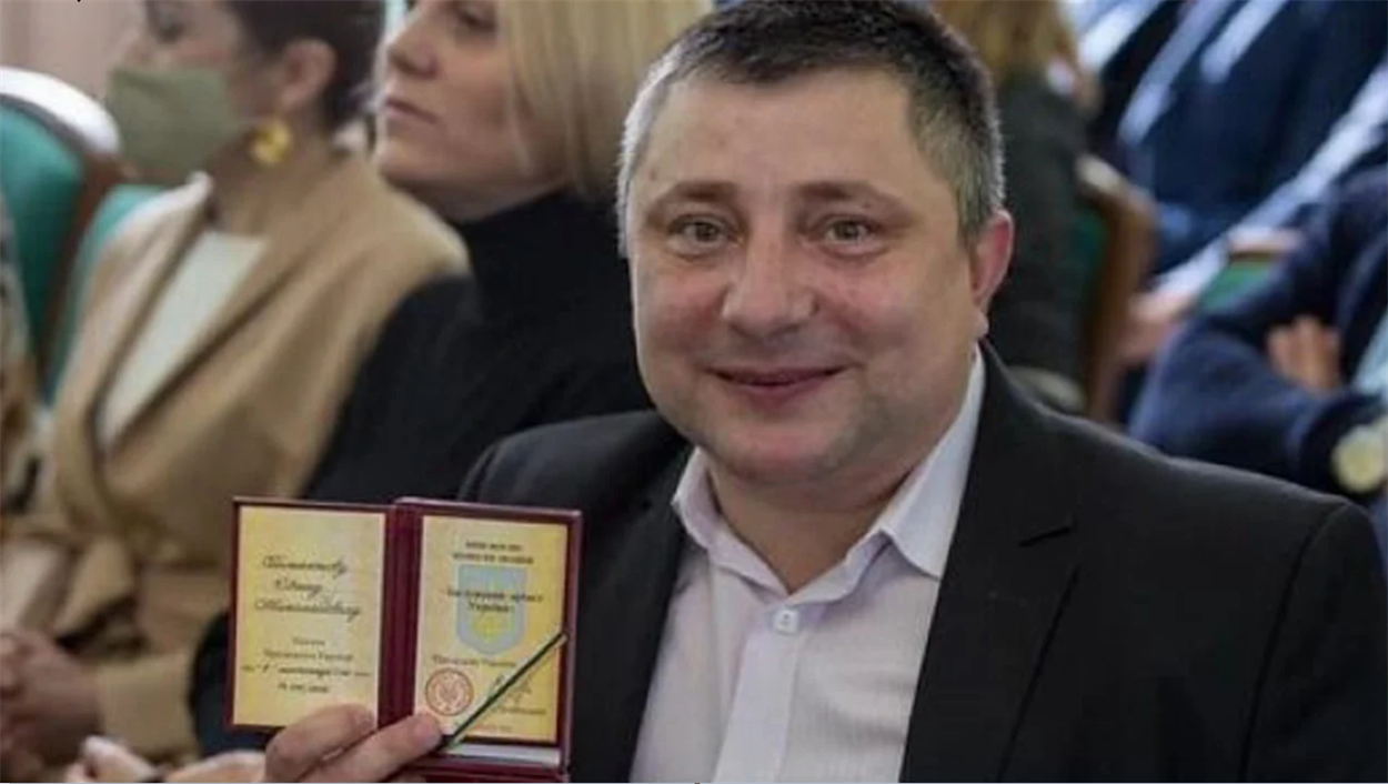 У 2020 році Євгену Гамаюнову було присвоєно почесне звання заслуженого артиста України. Скриншот 