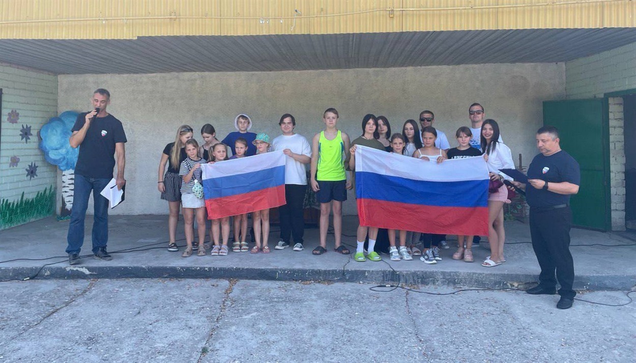 Пропагандистський захід для дітей в с. Ульянівка. 2024 рік. Фото окупаційні соцмережі