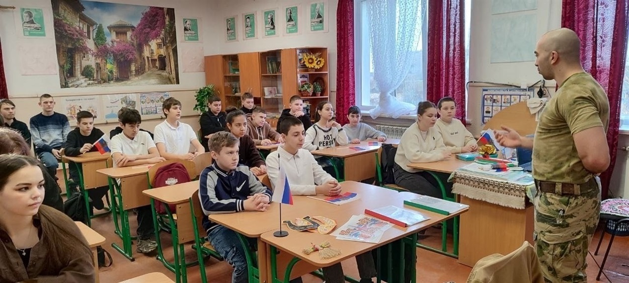 Учасників СВО залучають до навчального процесу в школах на тимчасово окупованих територіях. ТОТ Херсонська область, 2026 рік. Проросійський Telegram-канал