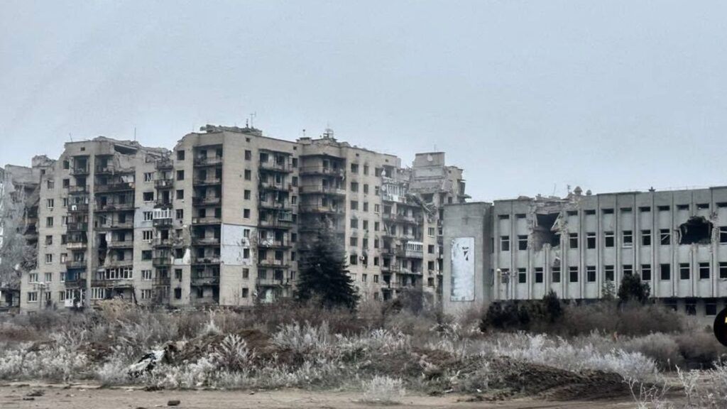 Всі адміністративні будівлі міста знищені