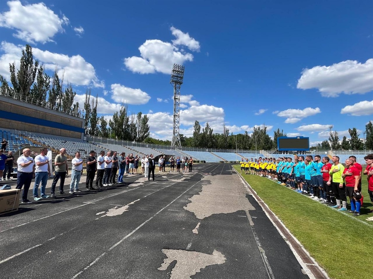 Шикування команд. Фото: Олександр Прокудін / Telegram