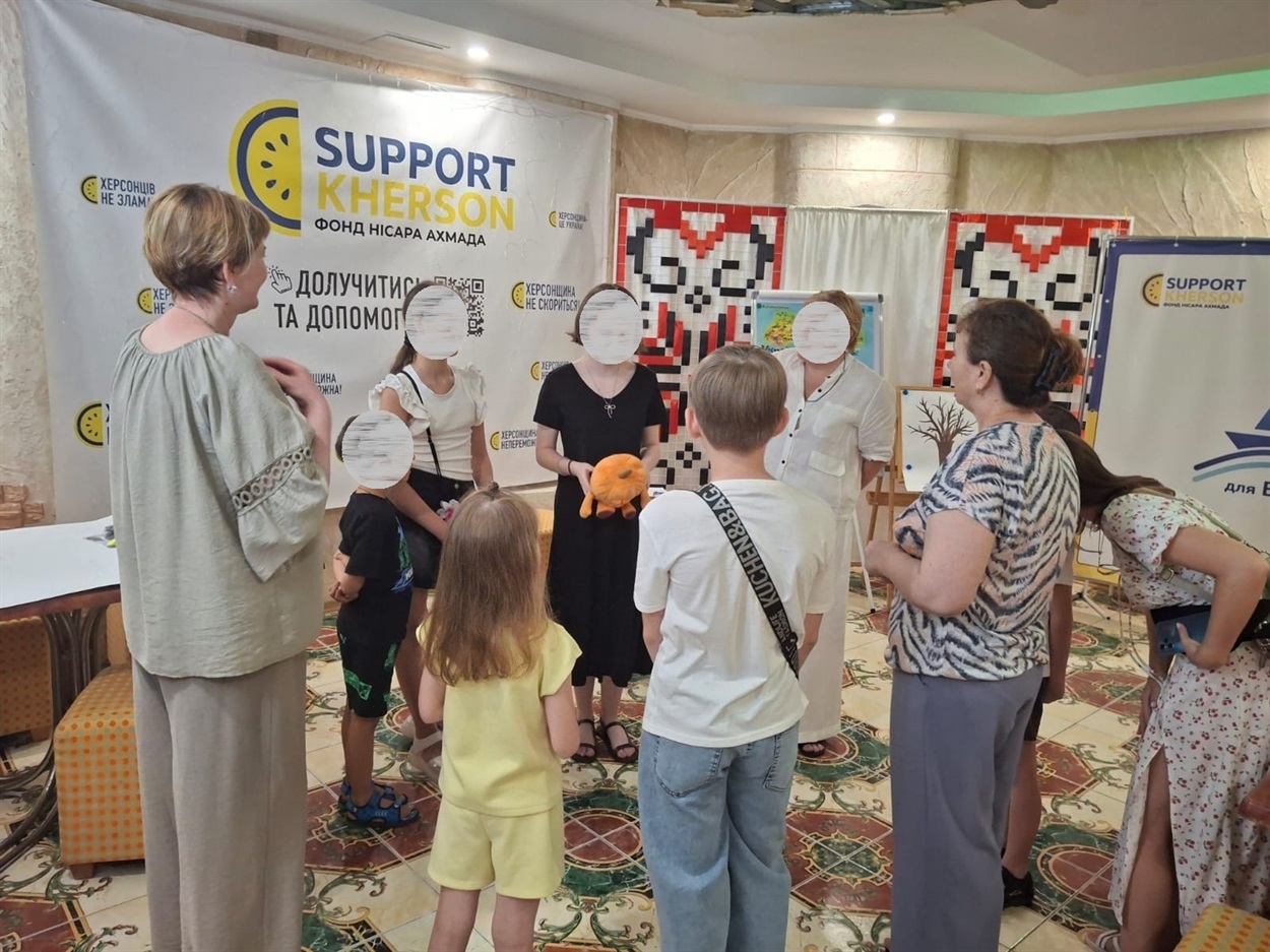 Учасники заходу “Єдина родина — Нижньосірогозька громада”. Фото: ns-gromada.gov.ua