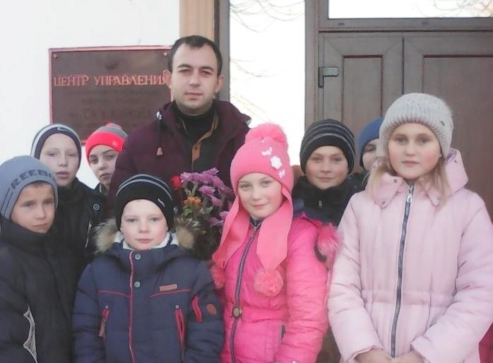 Даніїл Кардаш на зустрічі з учнями Новопетрівської школи. 6 грудня 2017 року. Фото: Нижні Сірогози.City